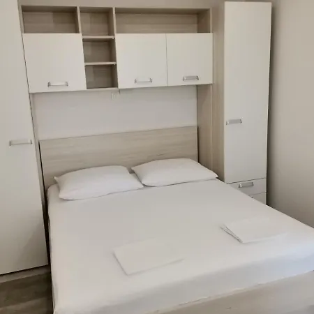 Ana Guest house